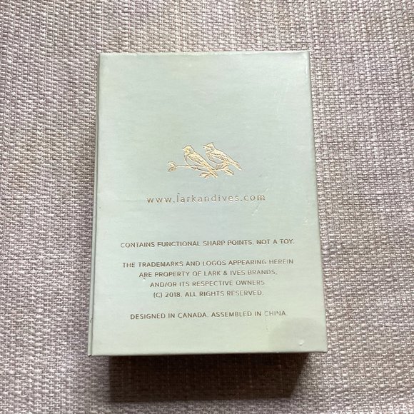 LARK & IVES COLLECTIVES THE GOLD MONOGRAM LYRICS PINS "C" - Picture 12 of 14